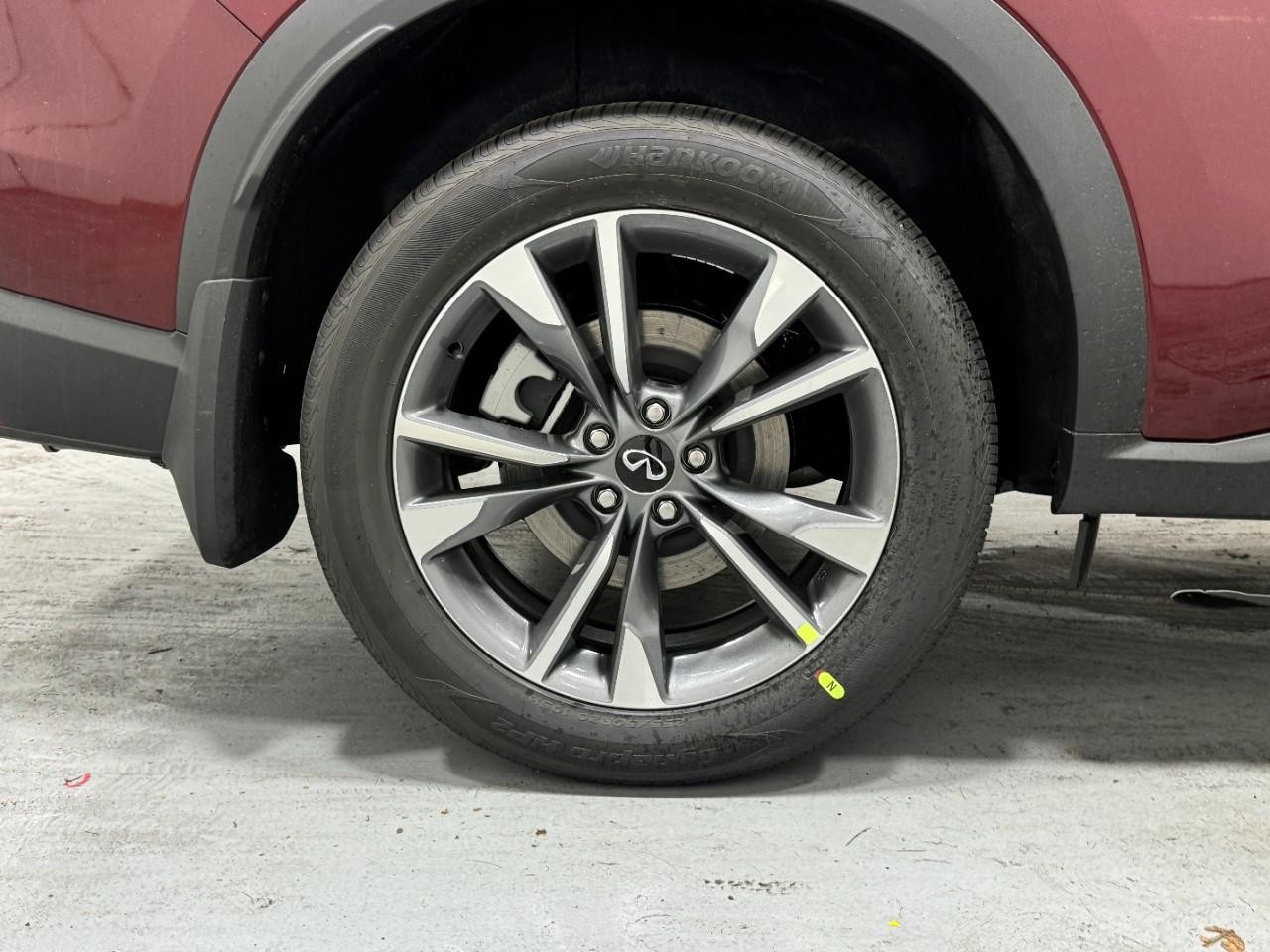 INFINITI QX60 Vehicle Full-screen Gallery Image 5