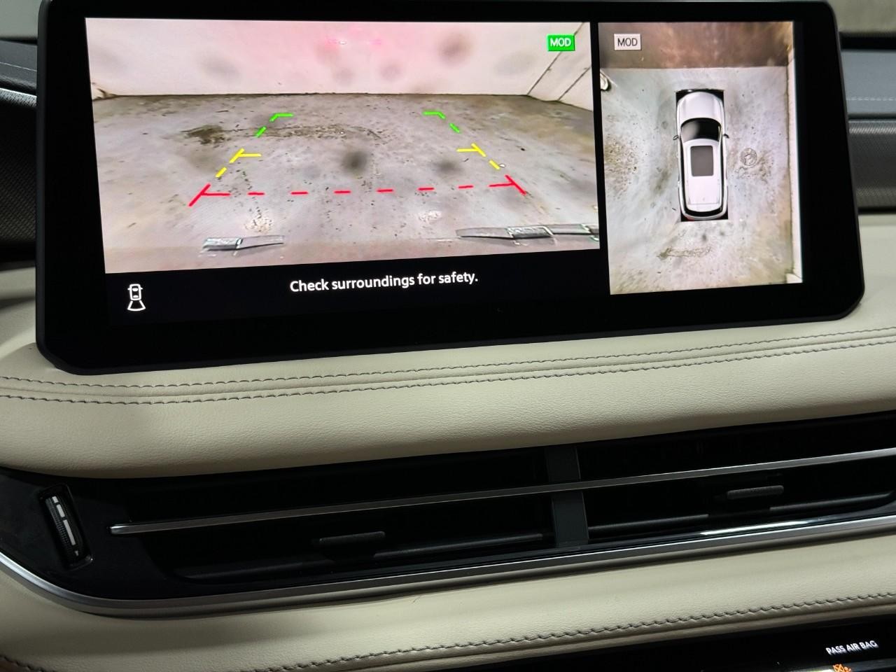 INFINITI QX60 Vehicle Full-screen Gallery Image 32