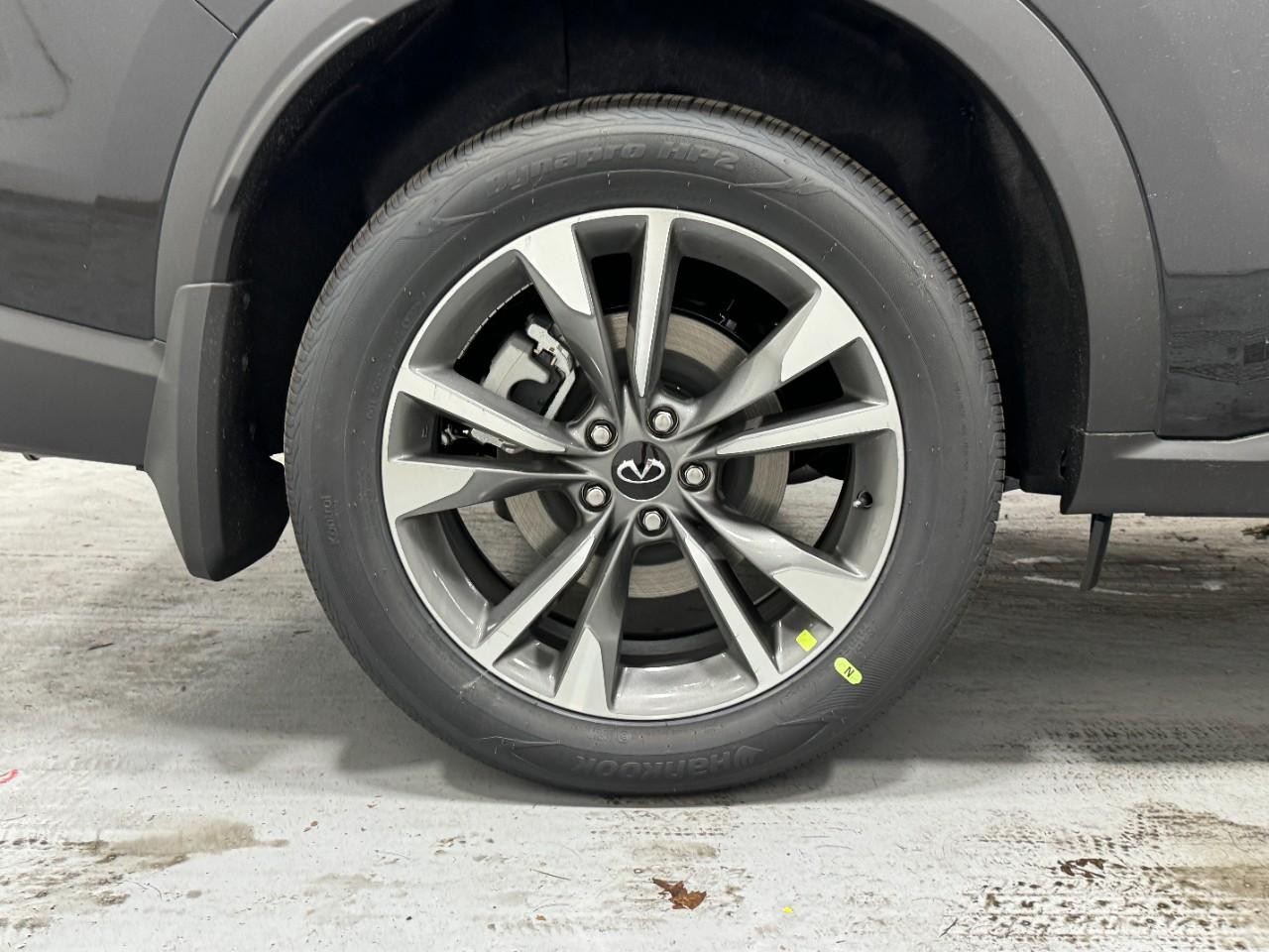 INFINITI QX60 Vehicle Full-screen Gallery Image 5