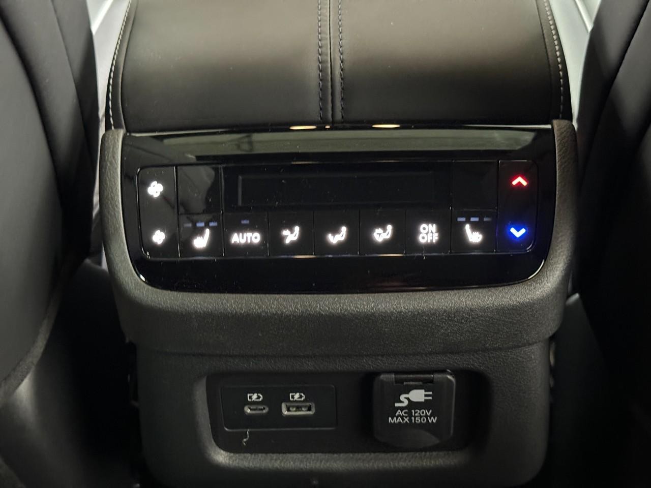 INFINITI QX60 Vehicle Full-screen Gallery Image 15