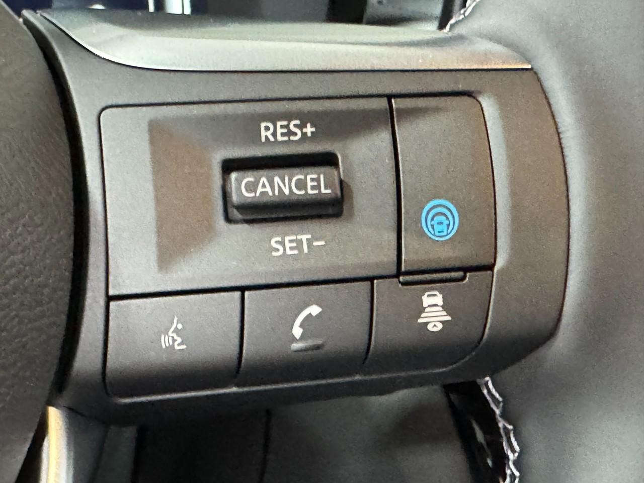 INFINITI QX60 Vehicle Full-screen Gallery Image 30