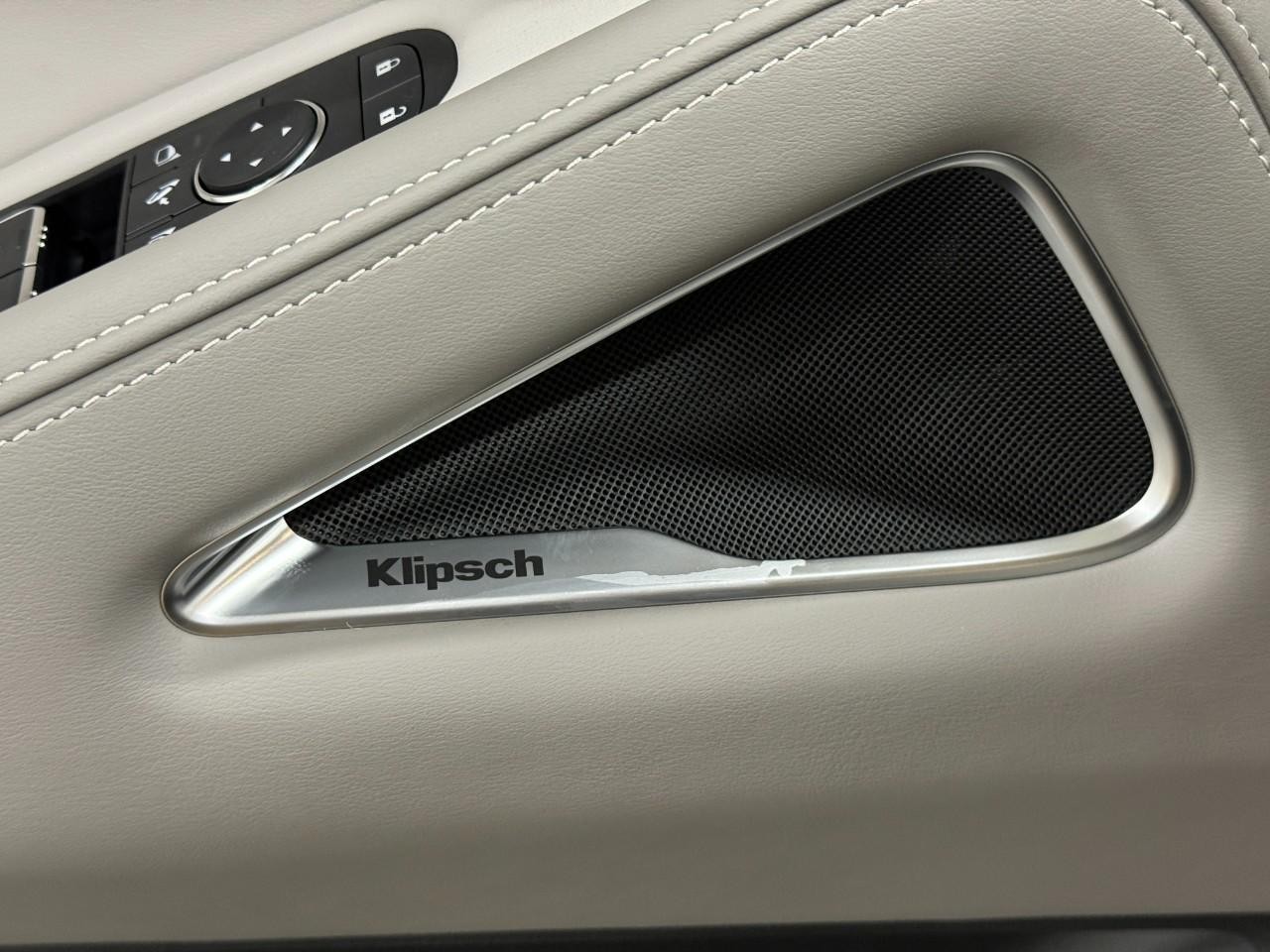 INFINITI QX60 Vehicle Full-screen Gallery Image 27