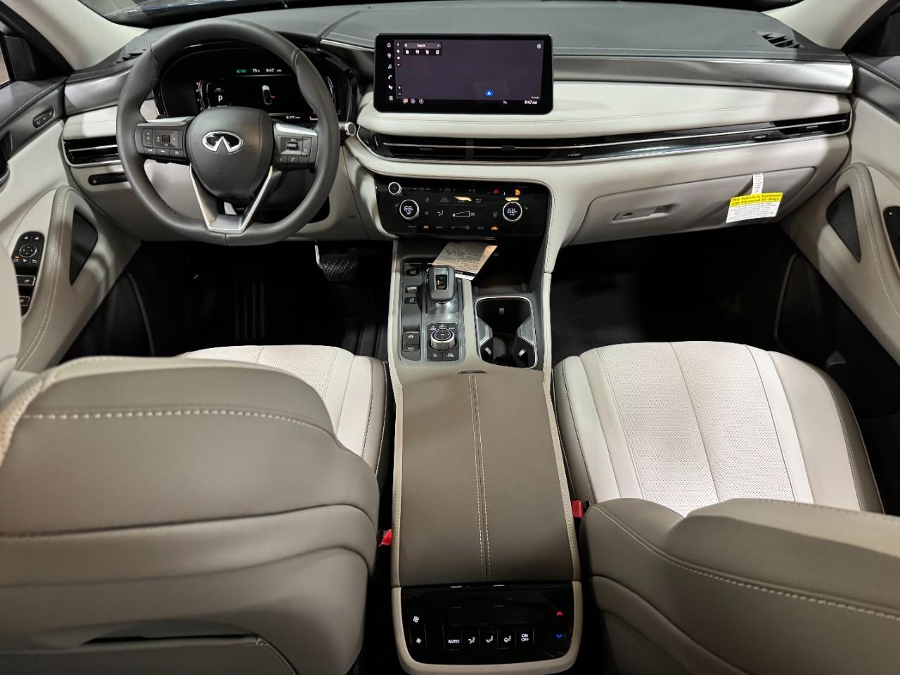 INFINITI QX60 Vehicle Full-screen Gallery Image 15