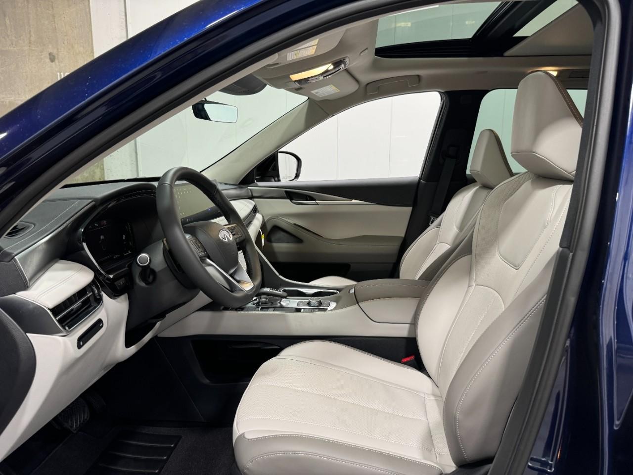 INFINITI QX60 Vehicle Full-screen Gallery Image 27