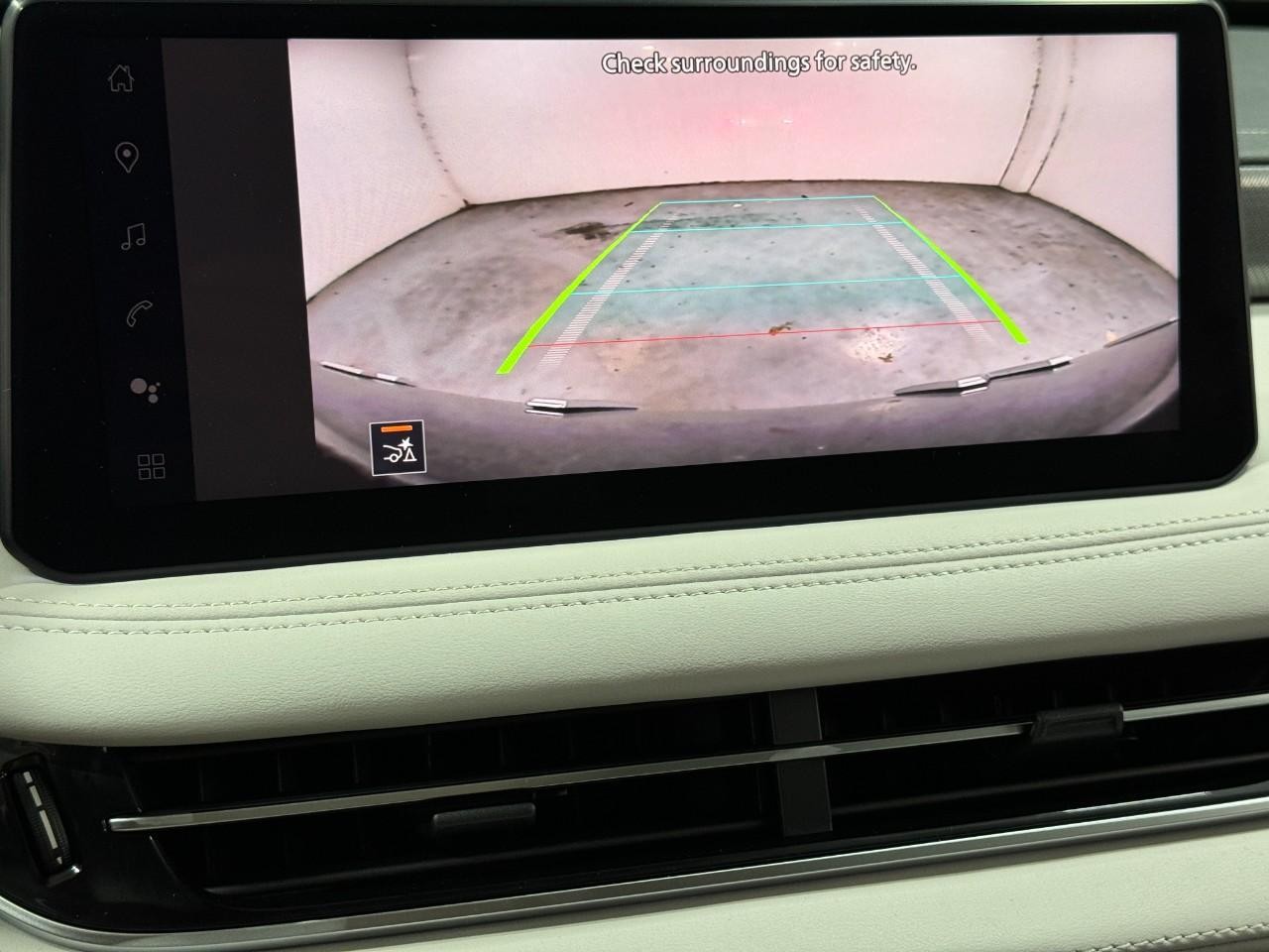 INFINITI QX60 Vehicle Full-screen Gallery Image 34