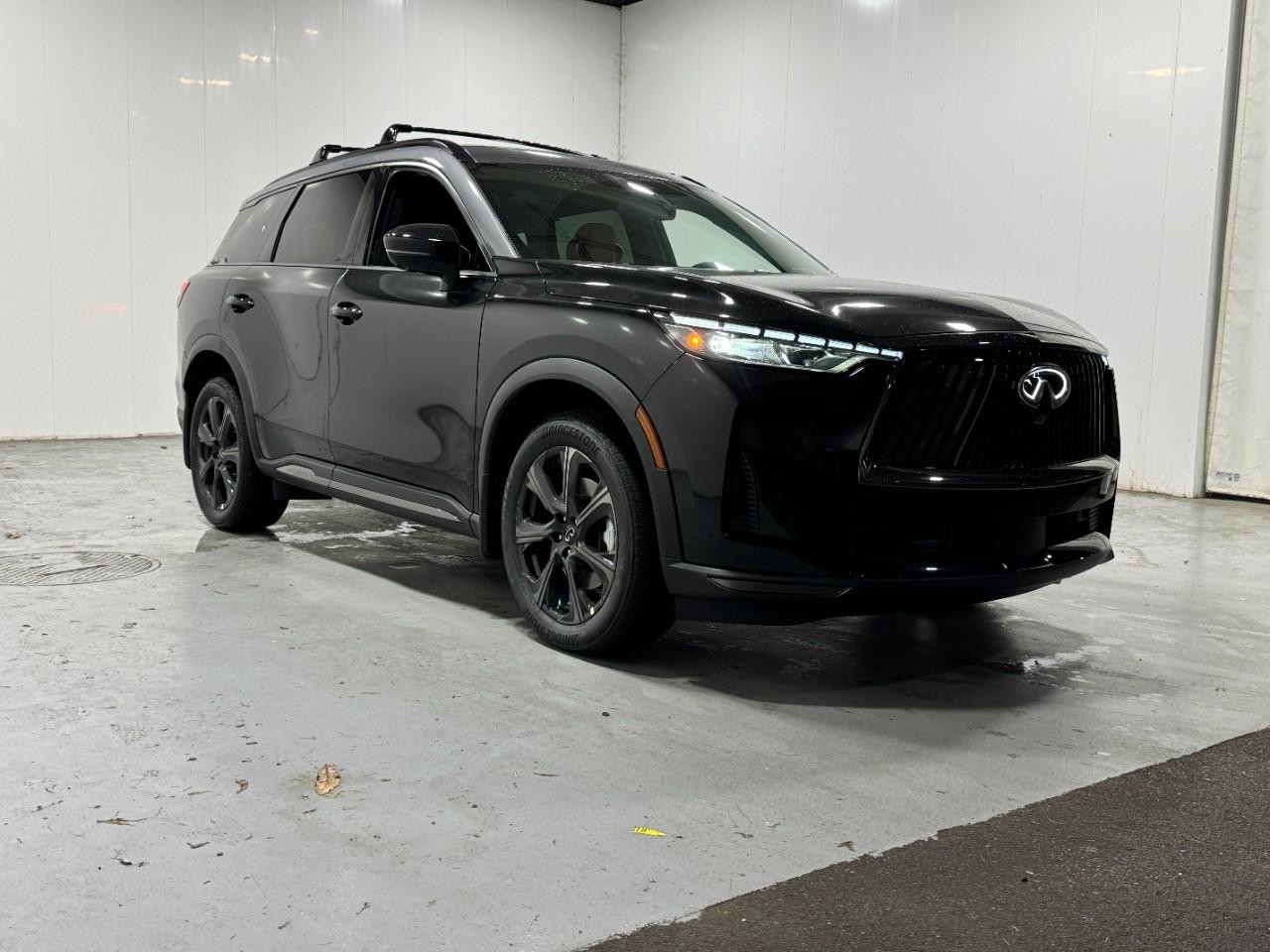 INFINITI QX60 Vehicle Full-screen Gallery Image 6