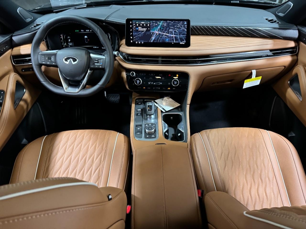 INFINITI QX60 Vehicle Full-screen Gallery Image 15