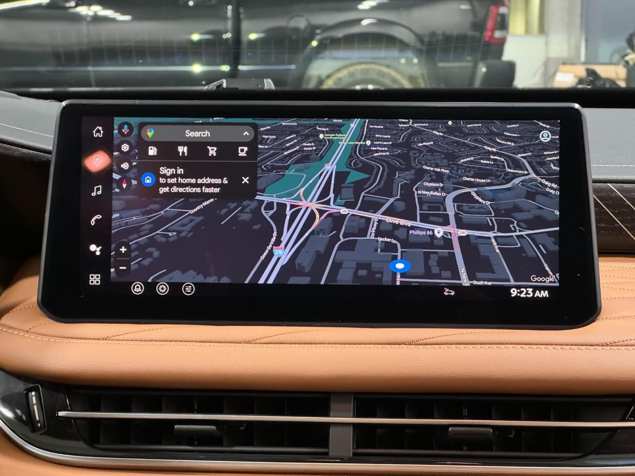 INFINITI QX60 Vehicle Full-screen Gallery Image 17