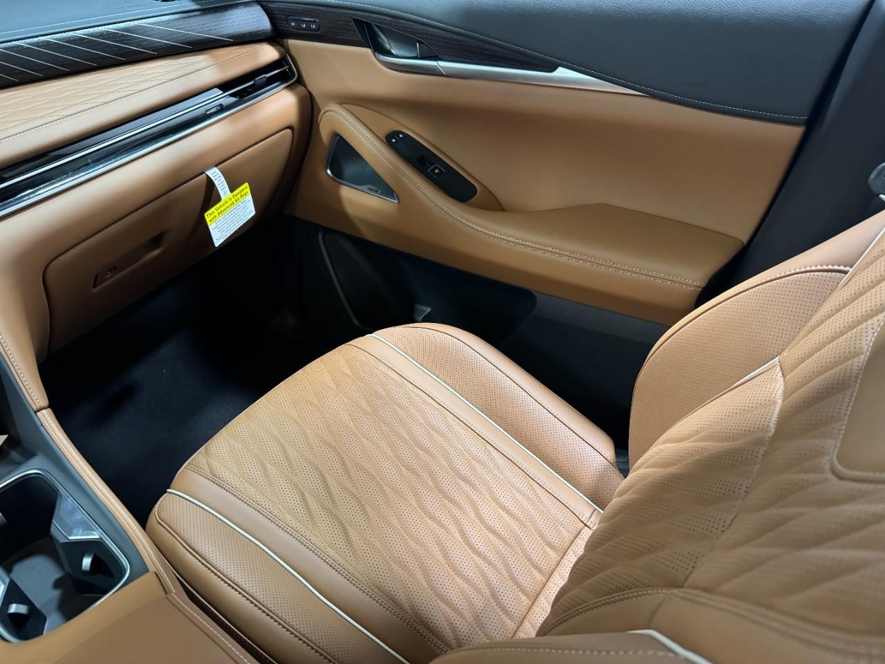 INFINITI QX60 Vehicle Full-screen Gallery Image 20