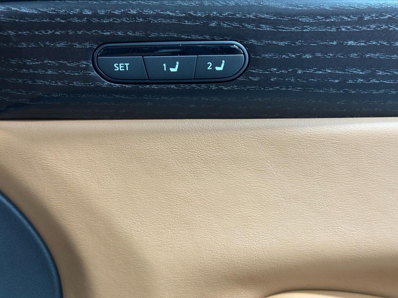 INFINITI QX60 Vehicle Full-screen Gallery Image 24