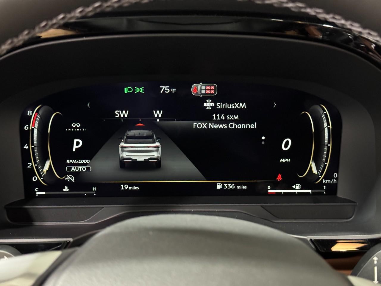 INFINITI QX60 Vehicle Full-screen Gallery Image 35