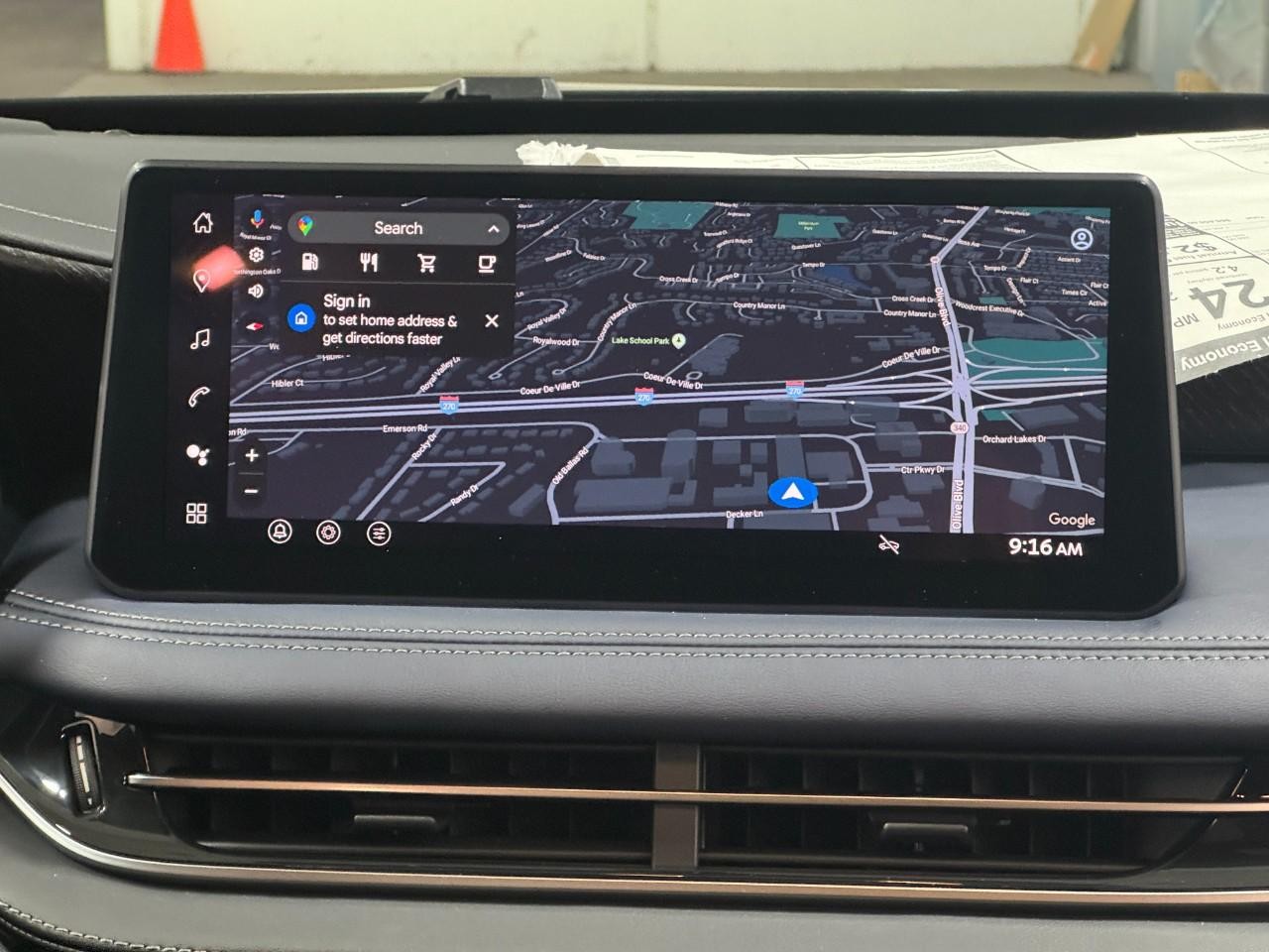 INFINITI QX60 Vehicle Full-screen Gallery Image 17