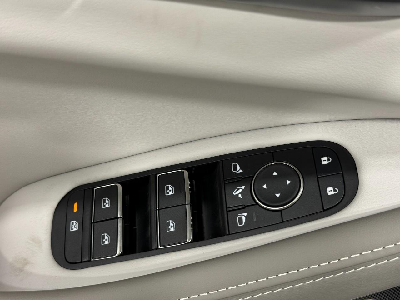 INFINITI QX60 Vehicle Full-screen Gallery Image 27