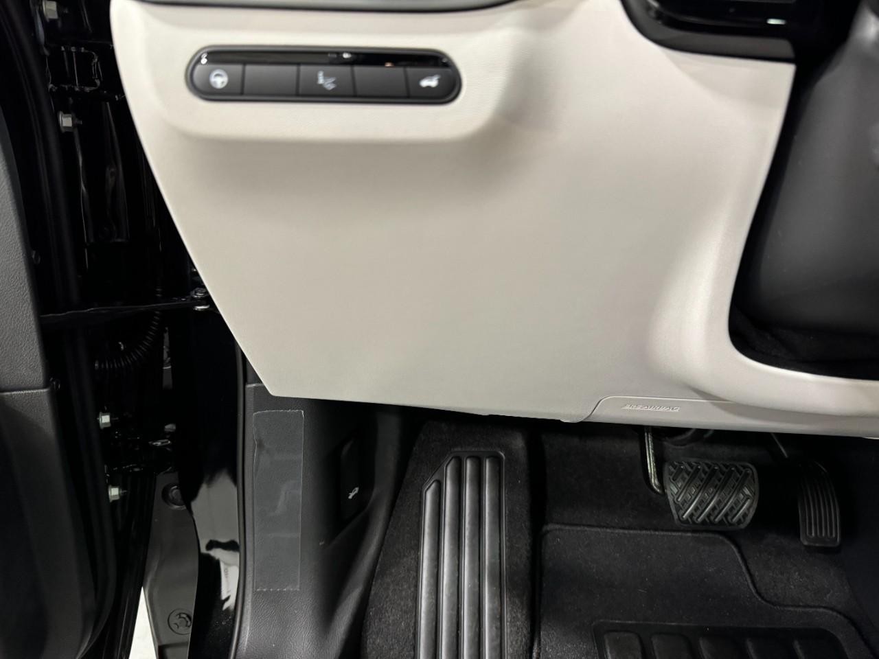 INFINITI QX60 Vehicle Full-screen Gallery Image 31