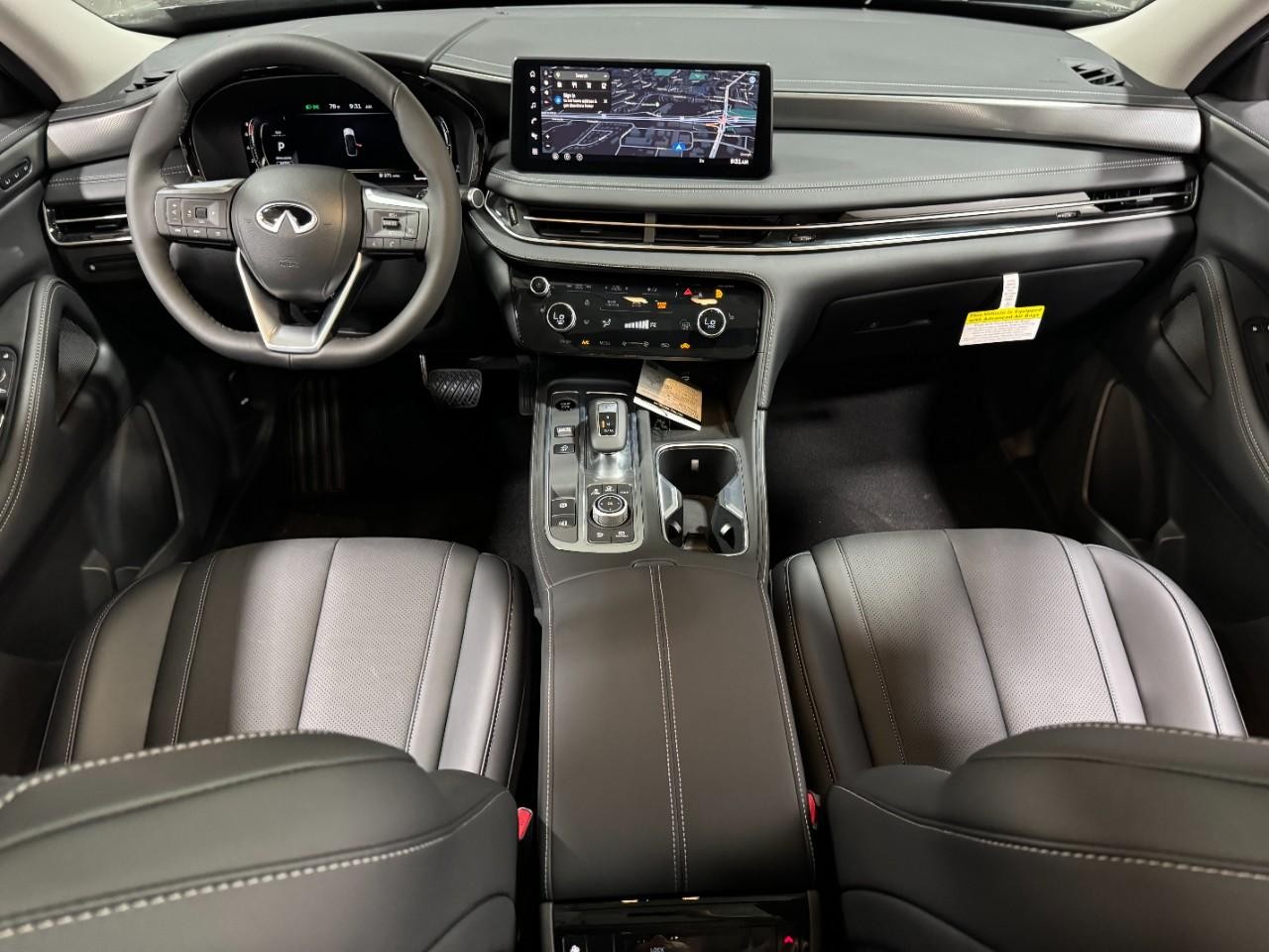 INFINITI QX60 Vehicle Full-screen Gallery Image 15