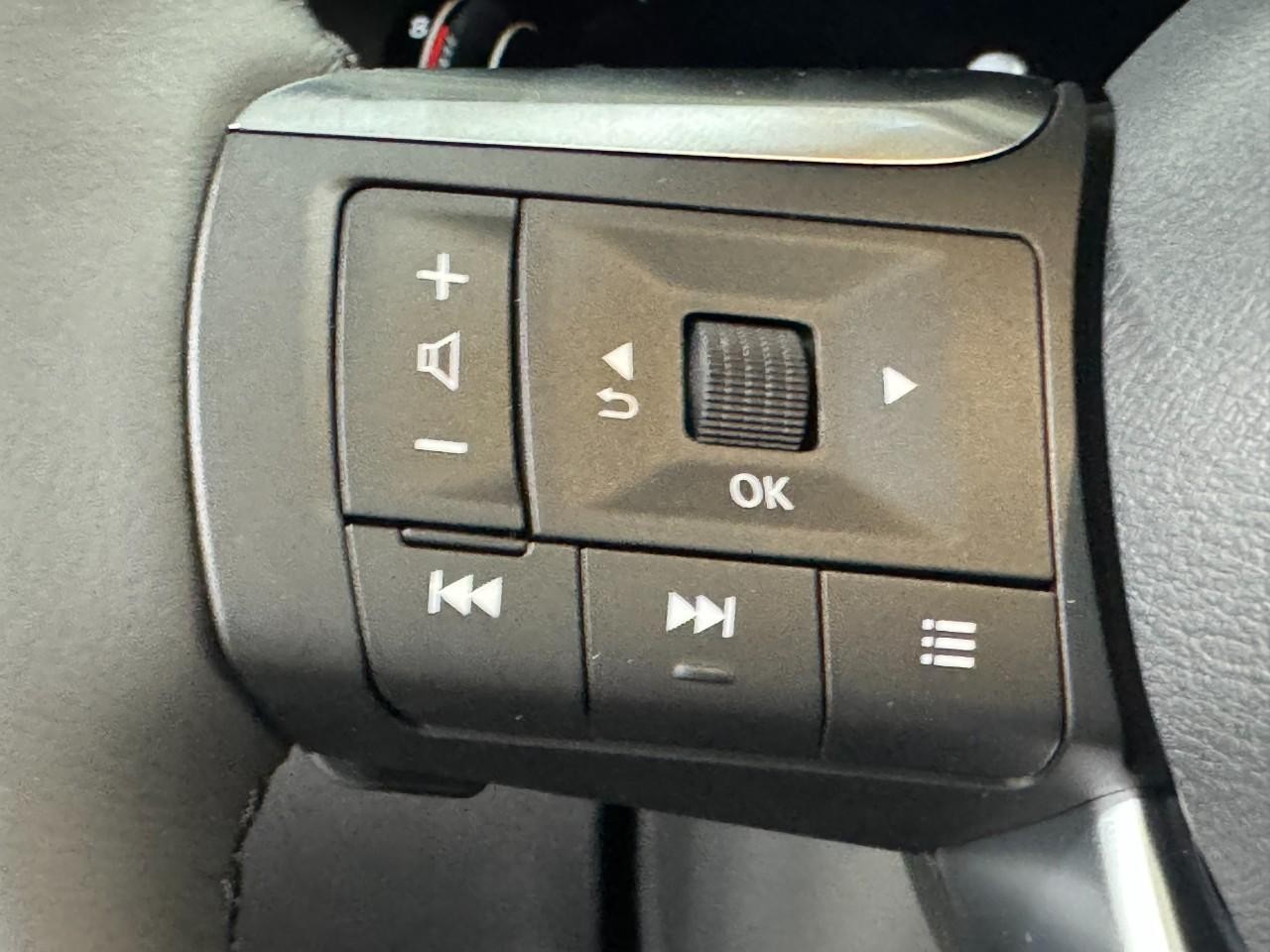 INFINITI QX60 Vehicle Full-screen Gallery Image 31