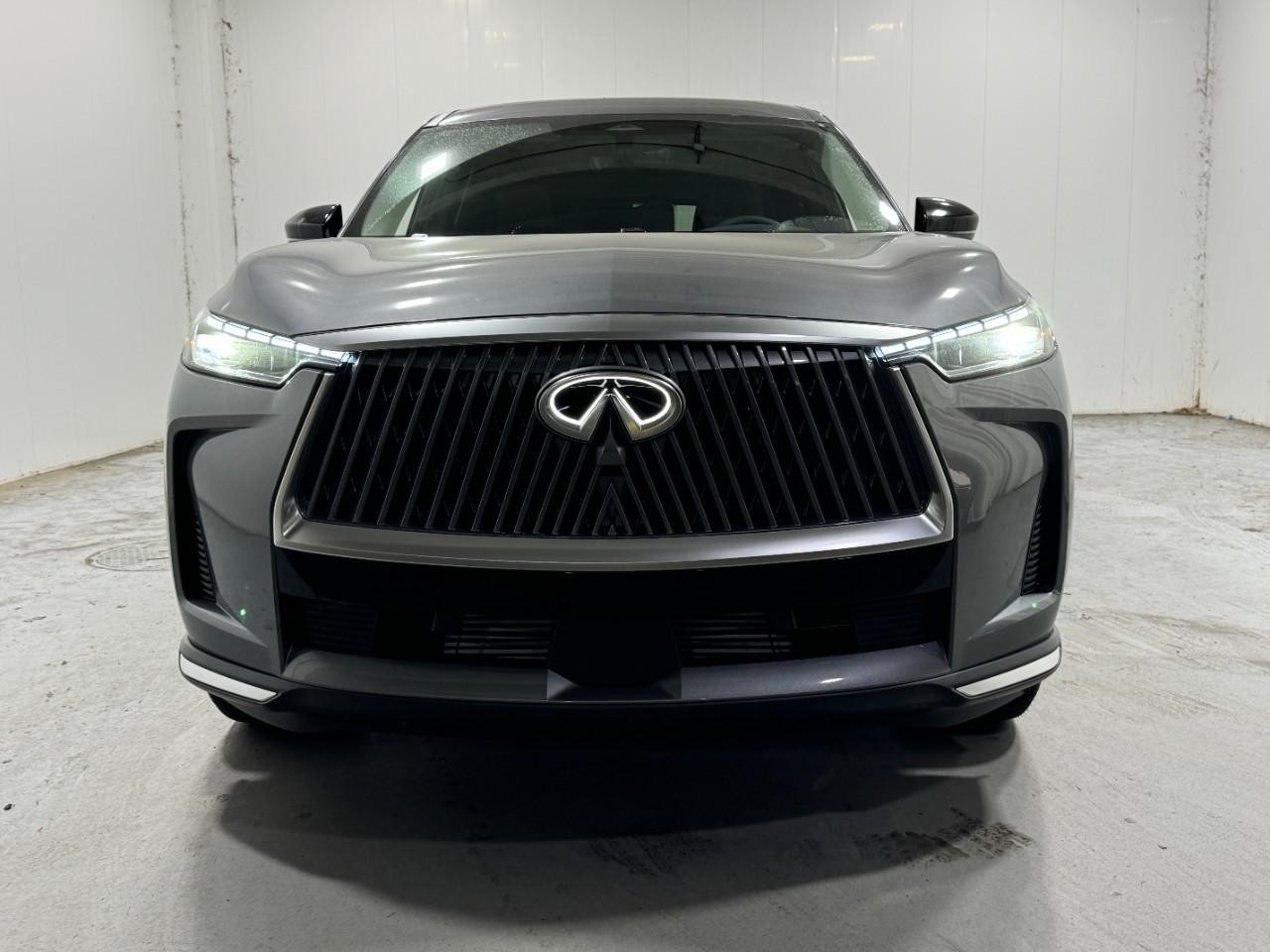 INFINITI QX60 Vehicle Full-screen Gallery Image 7