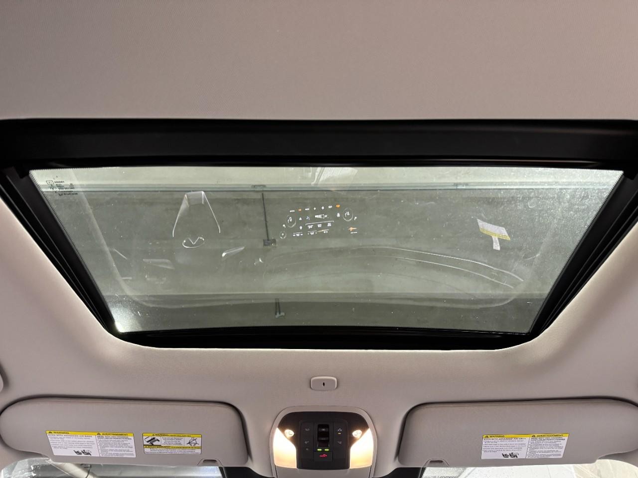 INFINITI QX60 Vehicle Full-screen Gallery Image 14