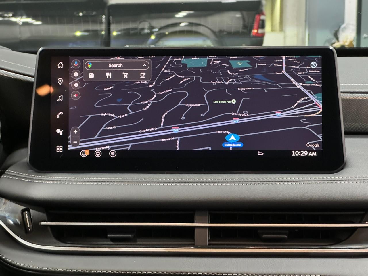 INFINITI QX60 Vehicle Full-screen Gallery Image 17