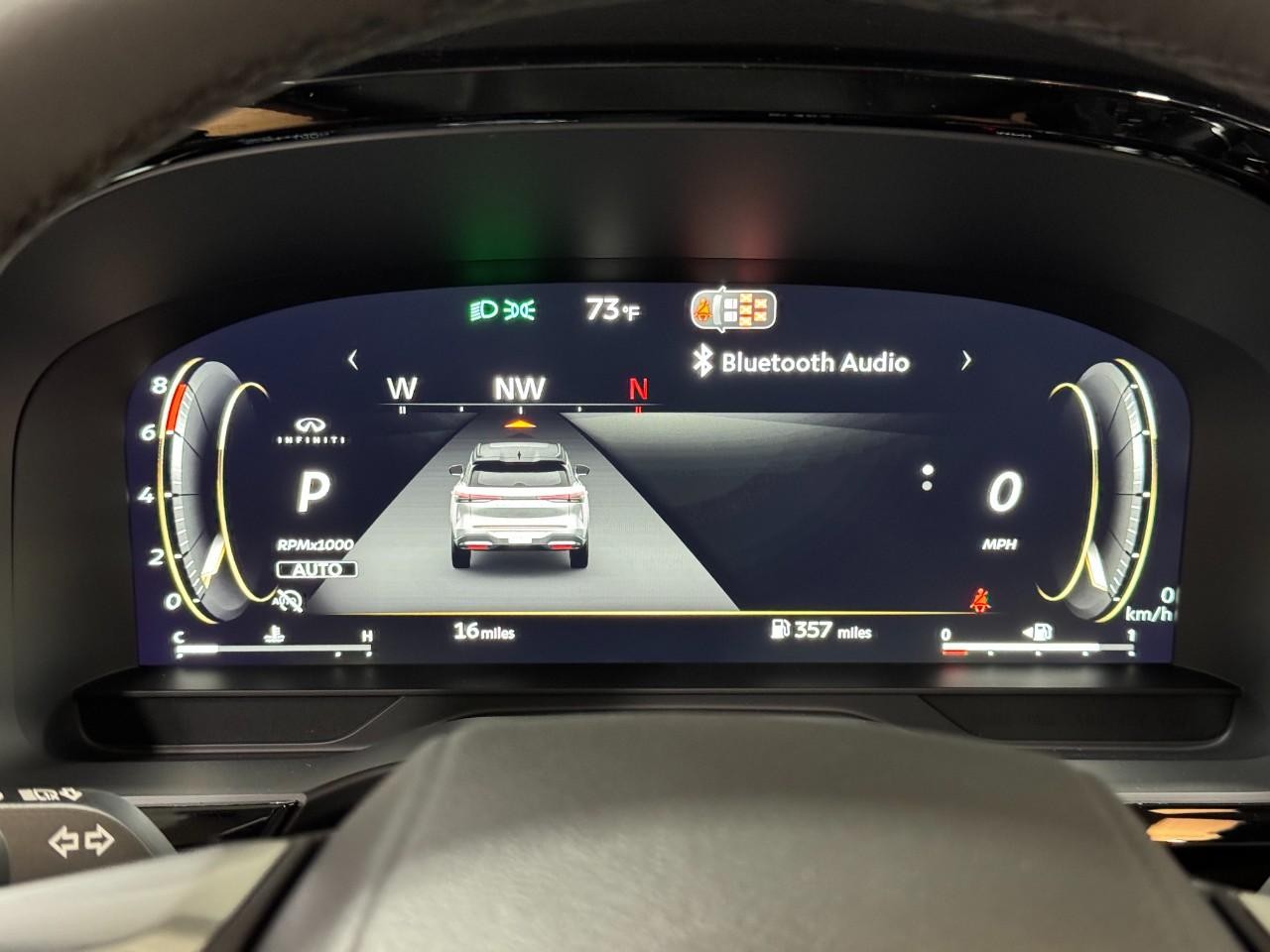 INFINITI QX60 Vehicle Full-screen Gallery Image 33