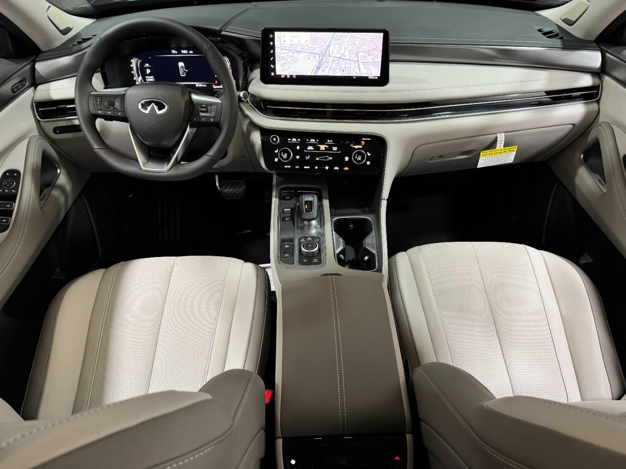 INFINITI QX60 Vehicle Full-screen Gallery Image 15