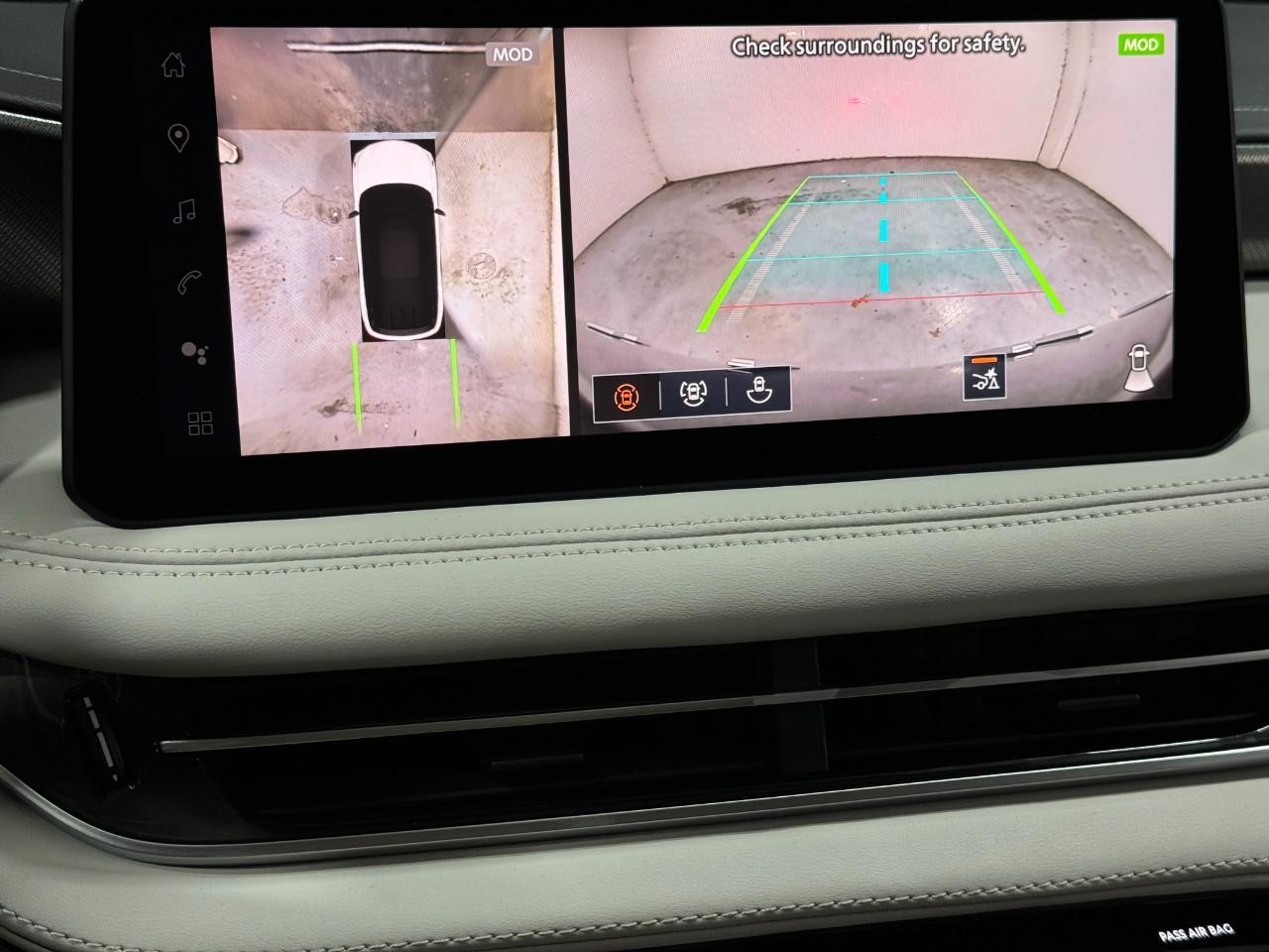 INFINITI QX60 Vehicle Full-screen Gallery Image 35