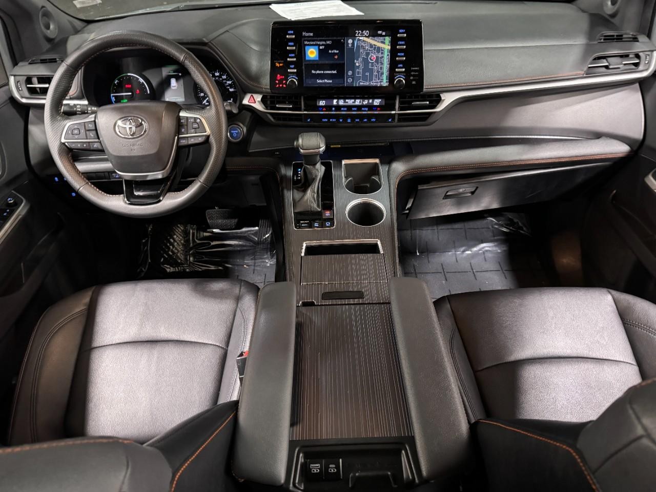 Toyota Sienna Vehicle Full-screen Gallery Image 14