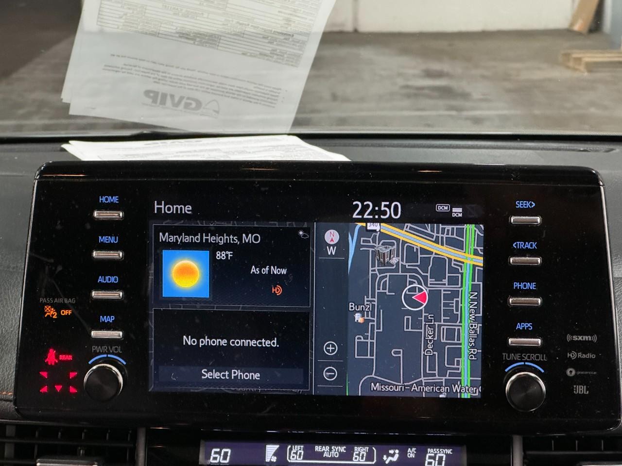 Toyota Sienna Vehicle Full-screen Gallery Image 16