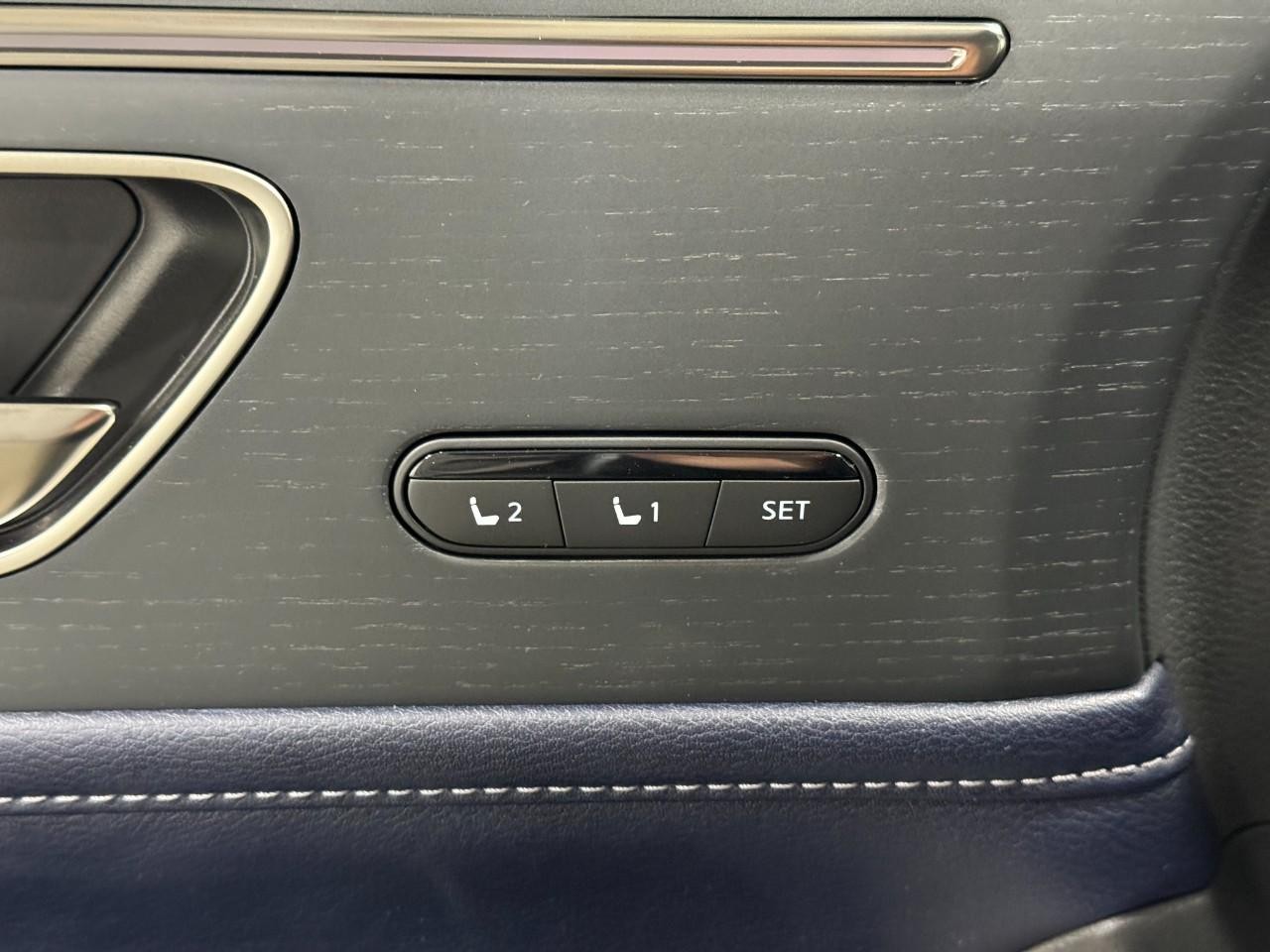 INFINITI QX80 Vehicle Full-screen Gallery Image 26