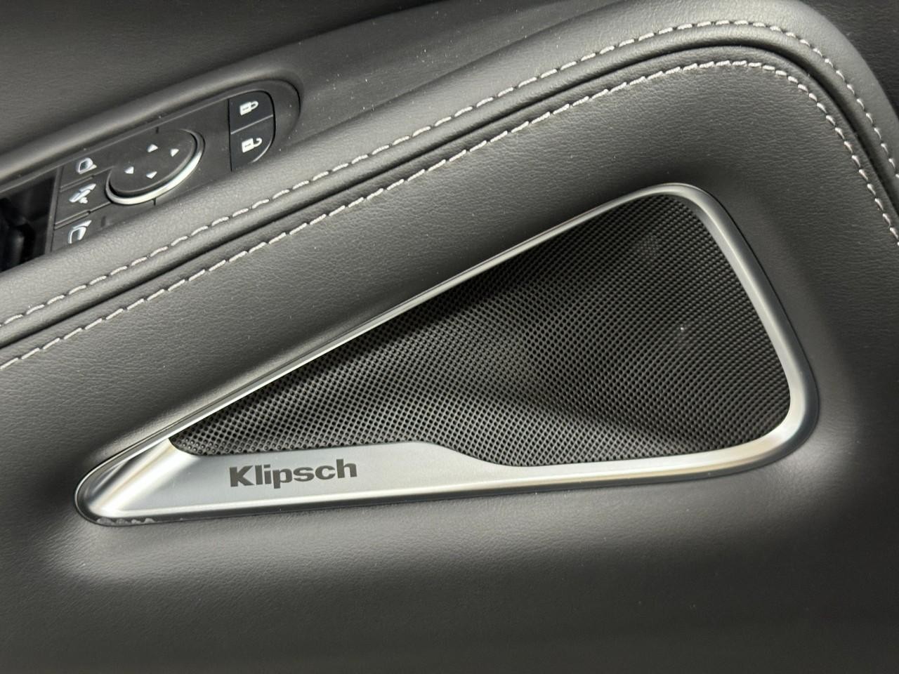 INFINITI QX60 Vehicle Full-screen Gallery Image 27