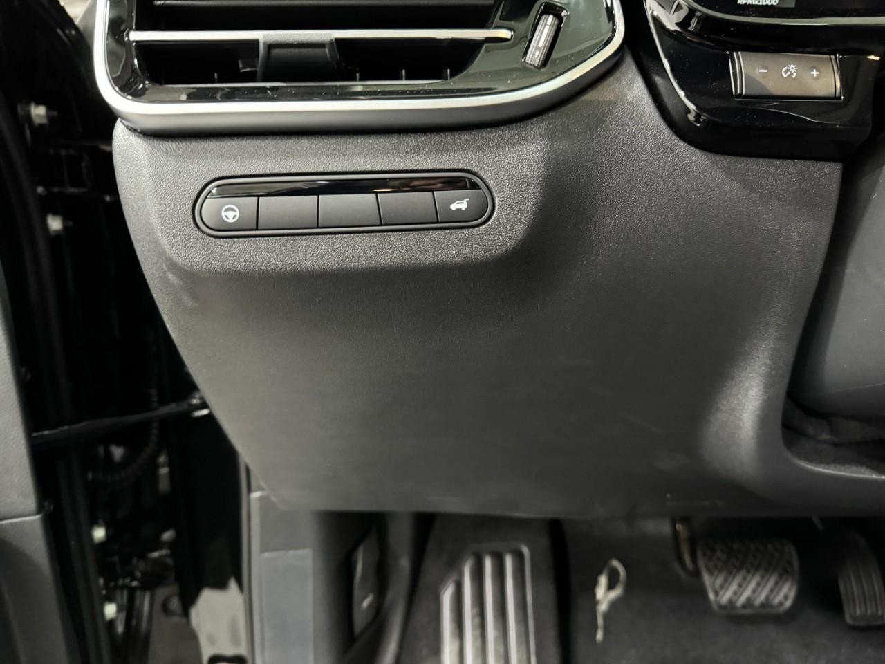 INFINITI QX60 Vehicle Full-screen Gallery Image 31