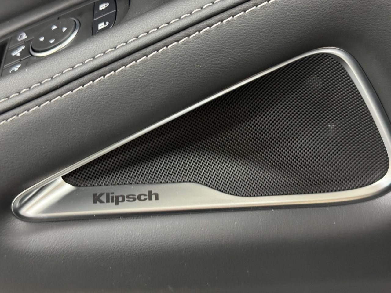 INFINITI QX60 Vehicle Full-screen Gallery Image 27