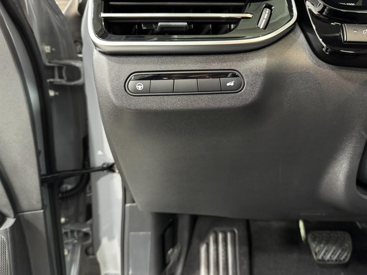 INFINITI QX60 Vehicle Full-screen Gallery Image 31