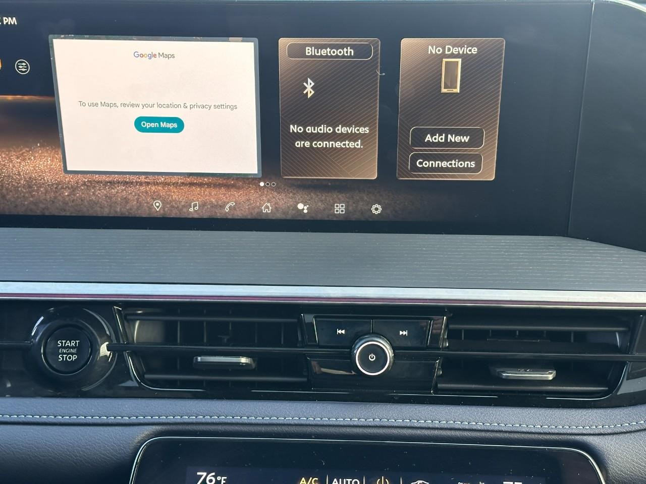 INFINITI QX80 Vehicle Full-screen Gallery Image 15