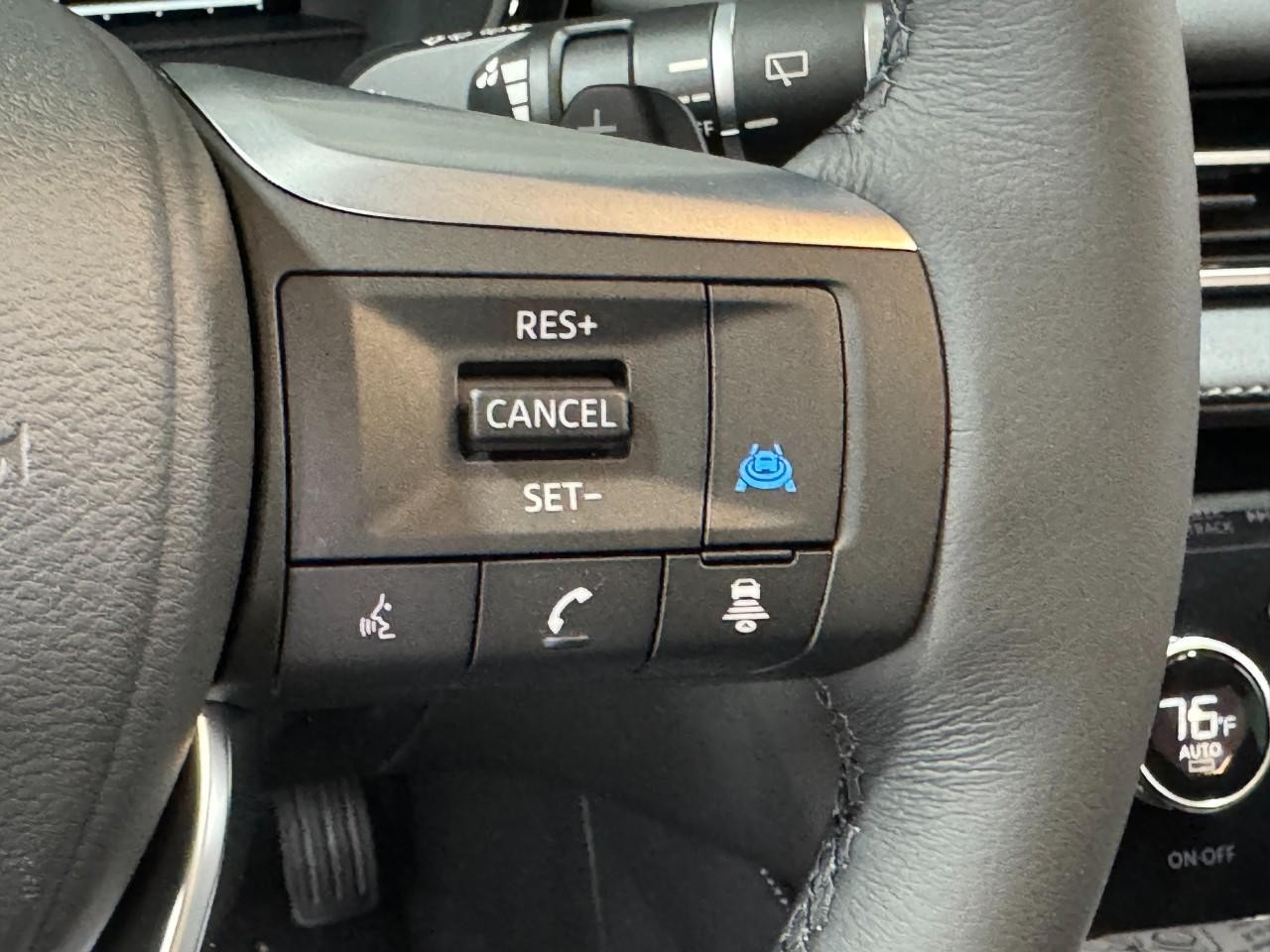 INFINITI QX60 Vehicle Full-screen Gallery Image 33