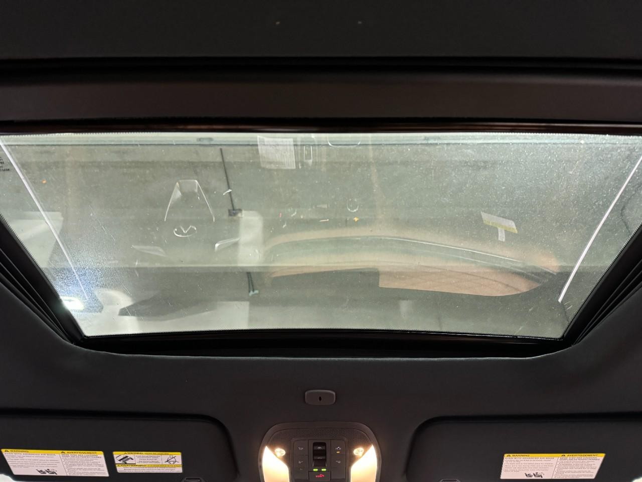 INFINITI QX60 Vehicle Full-screen Gallery Image 14