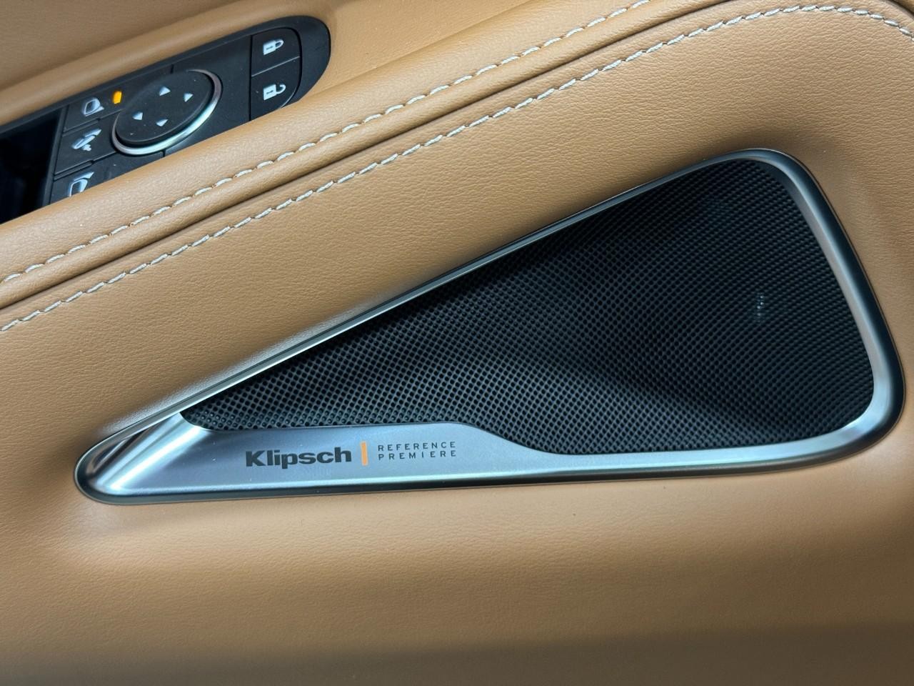 INFINITI QX60 Vehicle Full-screen Gallery Image 28