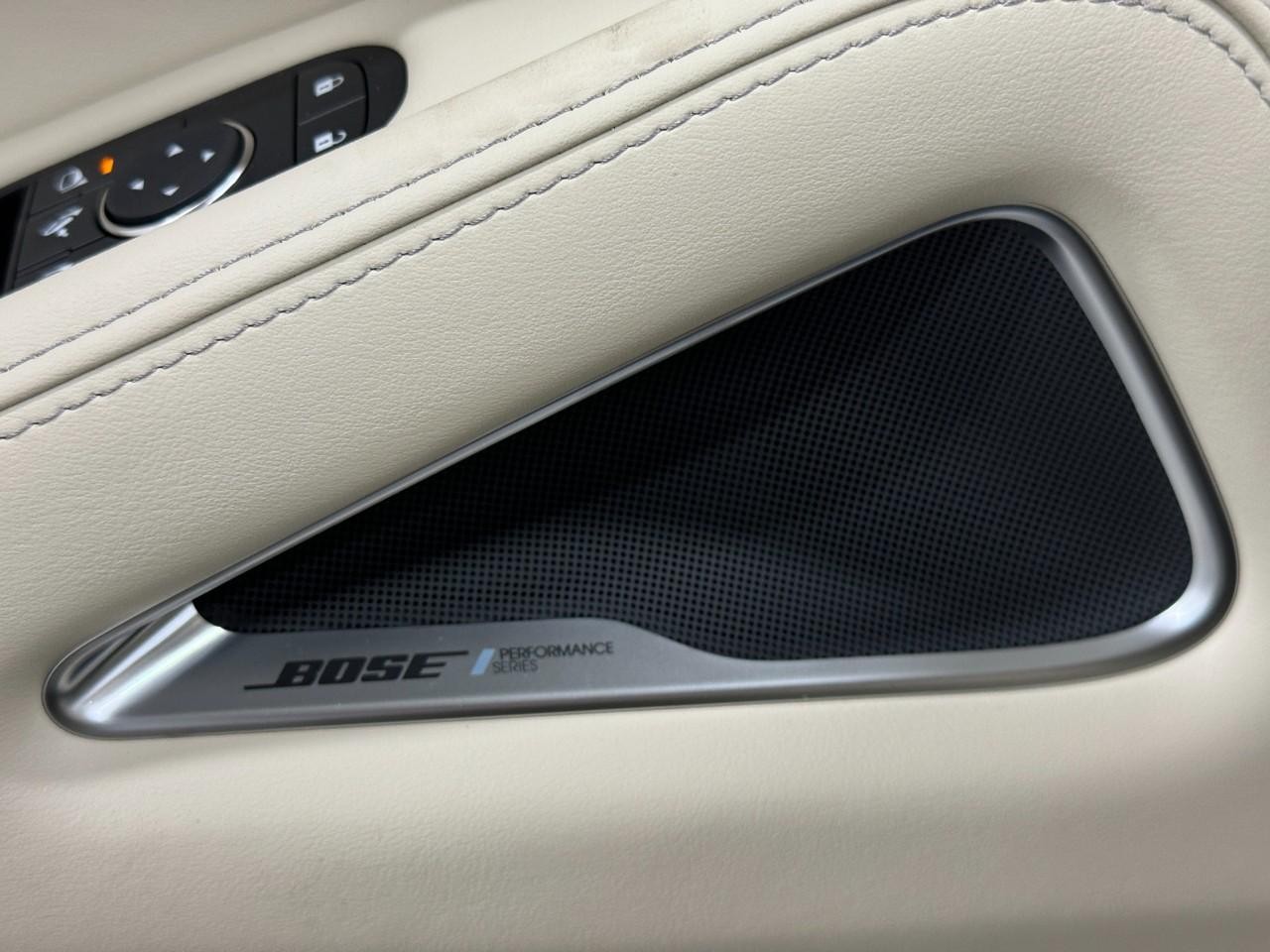 INFINITI QX60 Vehicle Full-screen Gallery Image 27