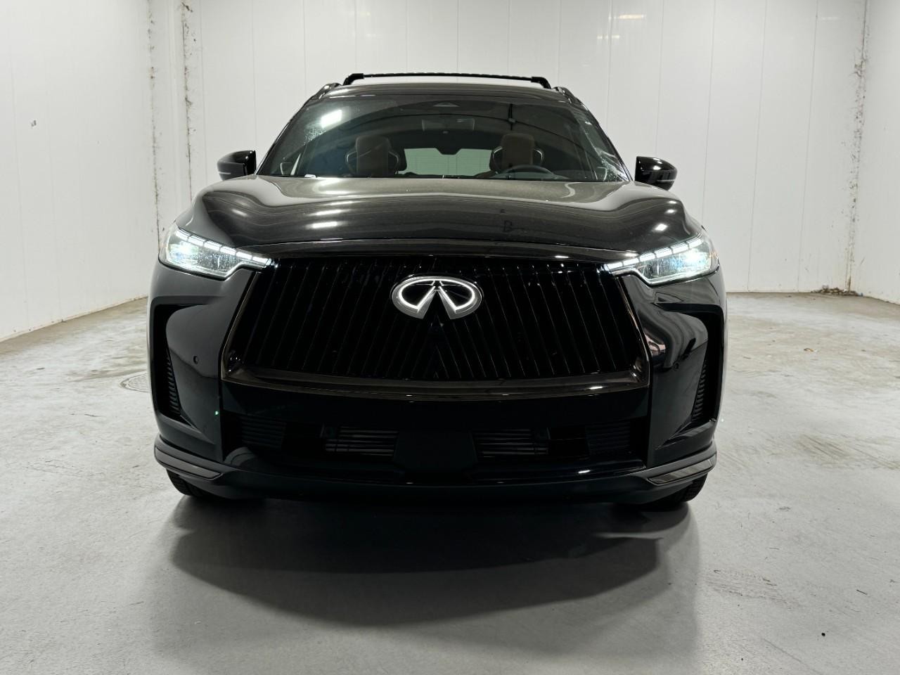INFINITI QX60 Vehicle Full-screen Gallery Image 7