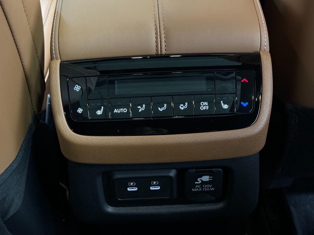 INFINITI QX60 Vehicle Full-screen Gallery Image 13