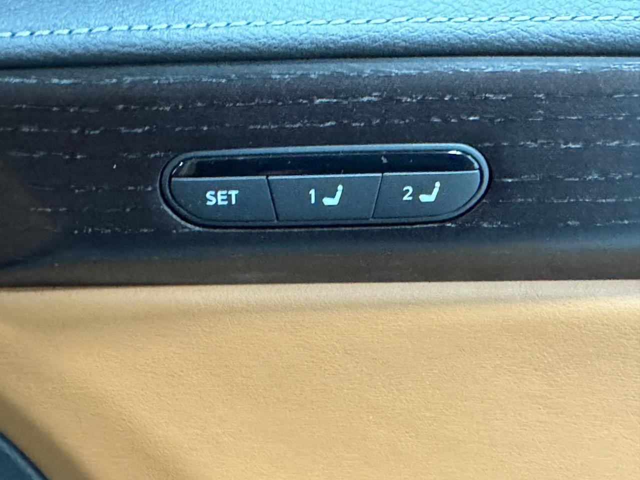 INFINITI QX60 Vehicle Full-screen Gallery Image 24