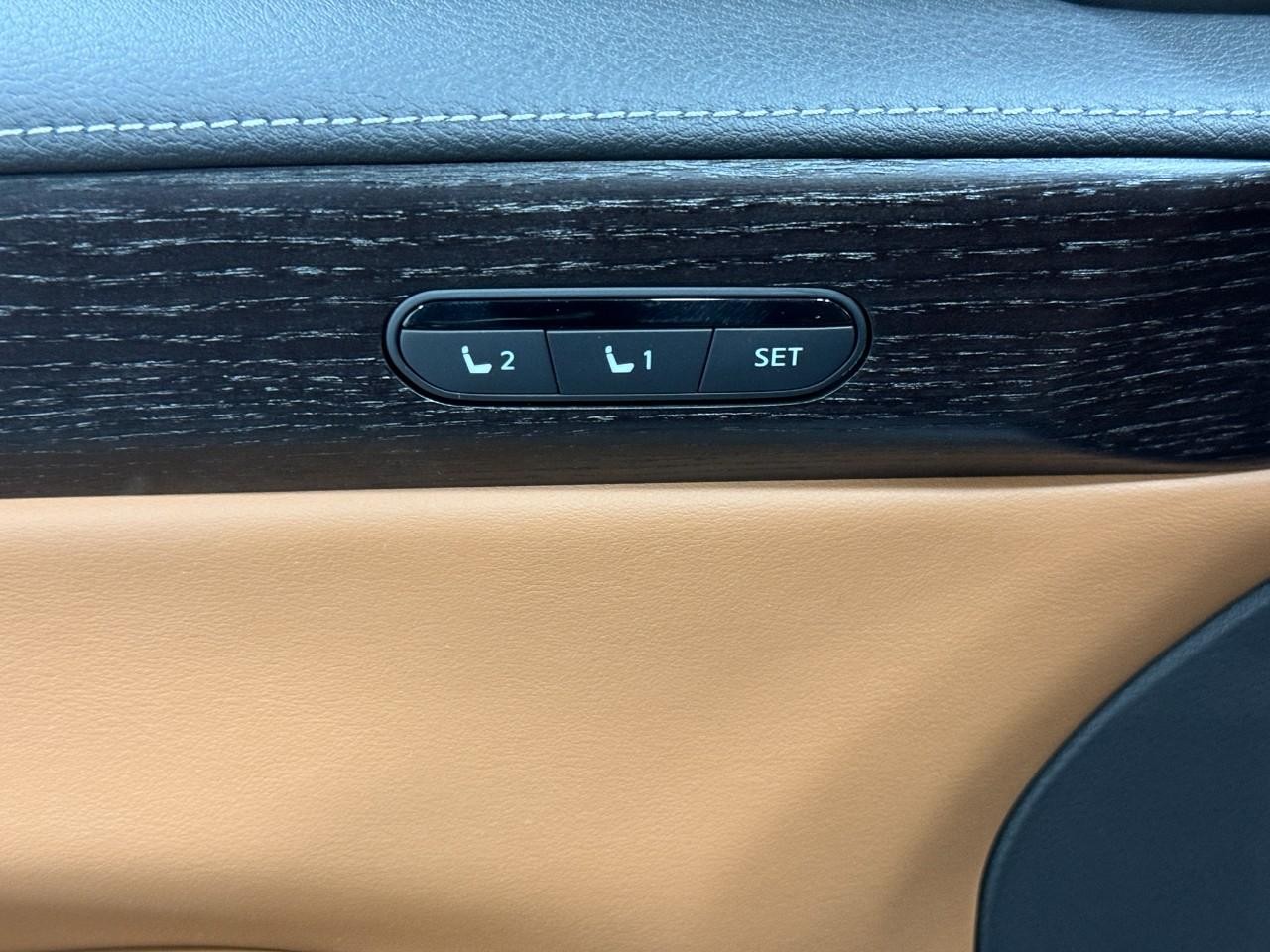 INFINITI QX60 Vehicle Full-screen Gallery Image 26