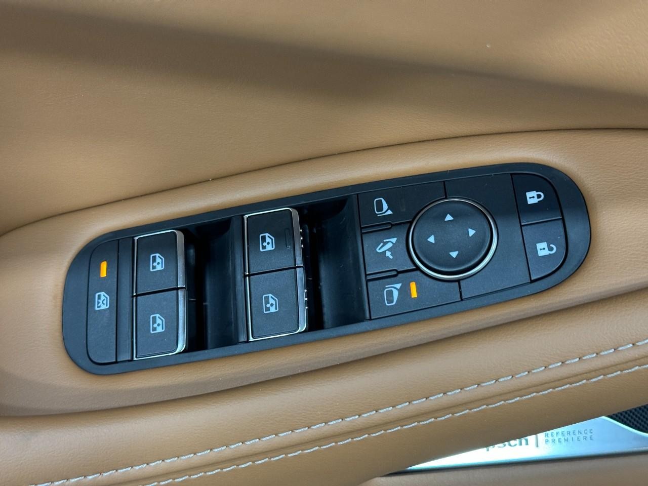 INFINITI QX60 Vehicle Full-screen Gallery Image 27