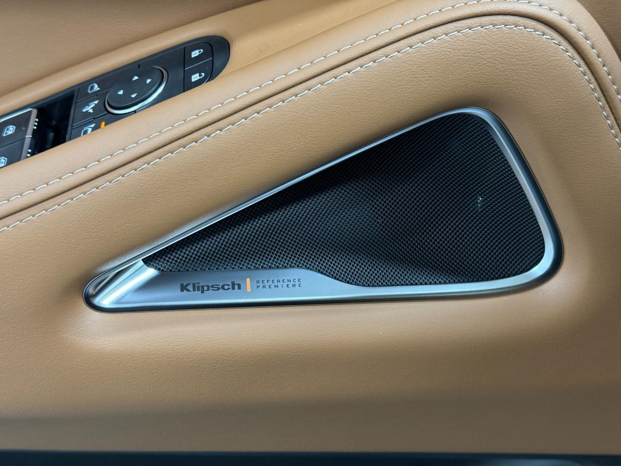 INFINITI QX60 Vehicle Full-screen Gallery Image 28