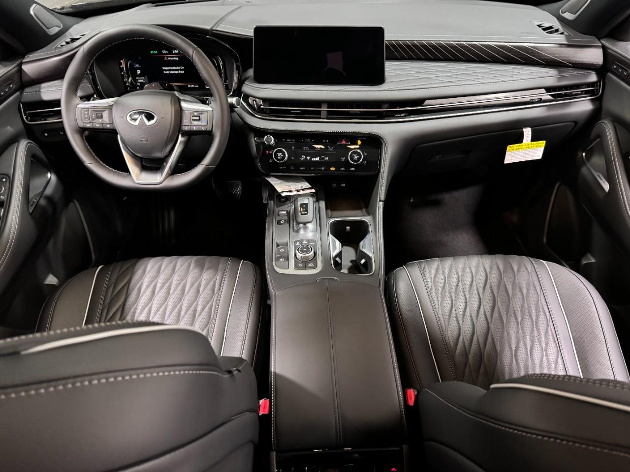 INFINITI QX60 Vehicle Full-screen Gallery Image 15