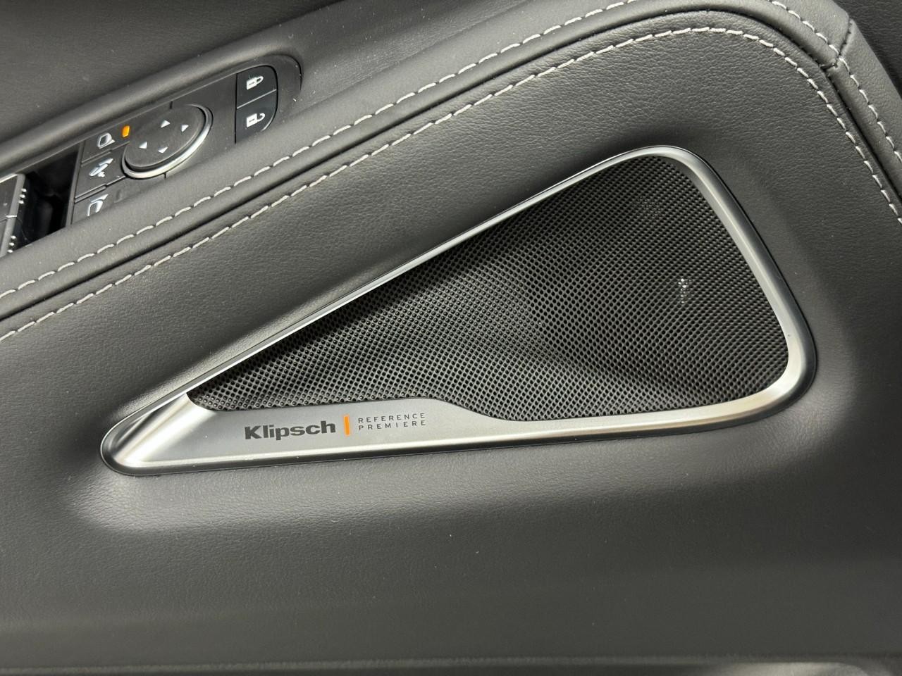 INFINITI QX60 Vehicle Full-screen Gallery Image 28