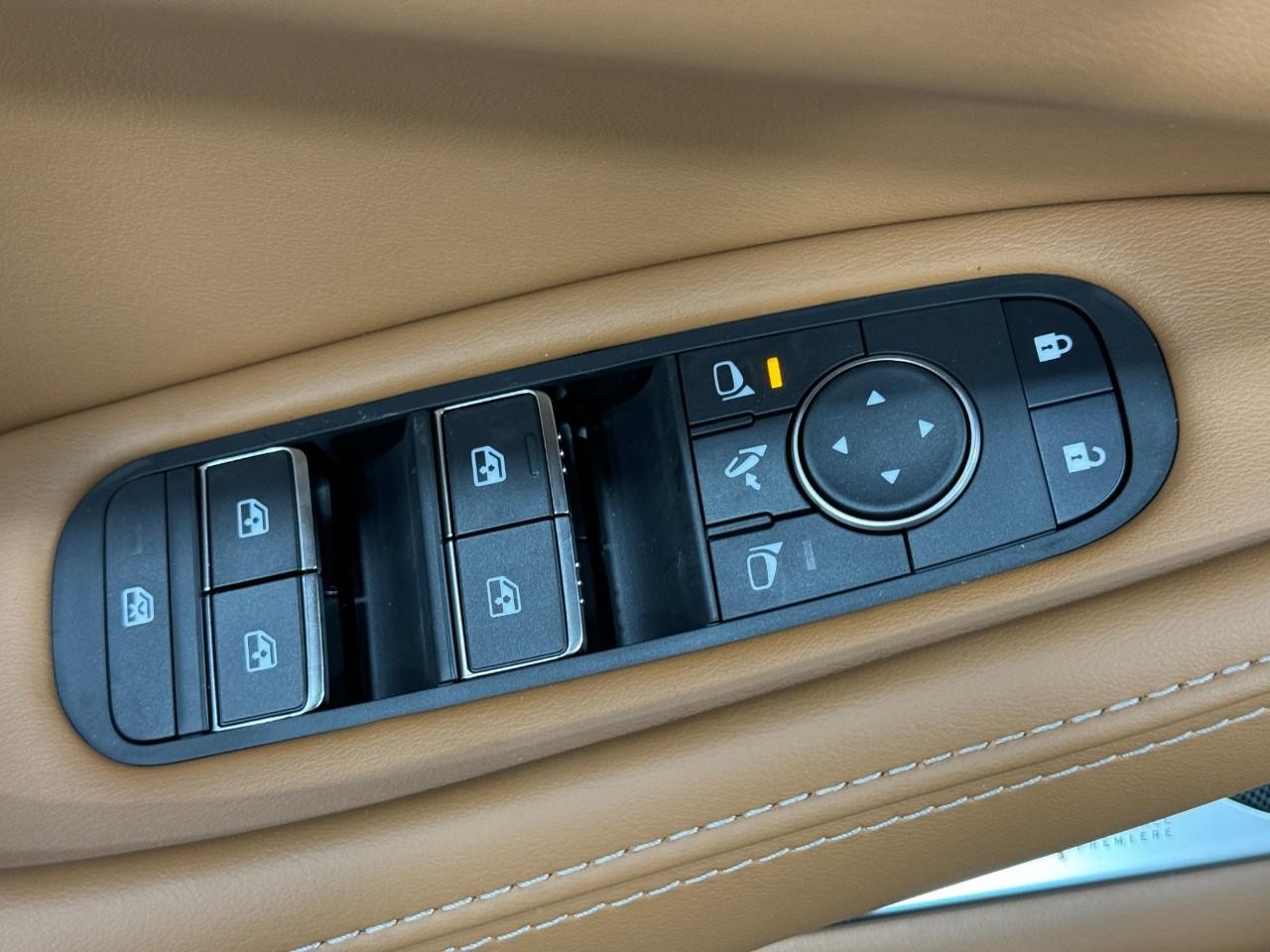 INFINITI QX60 Vehicle Full-screen Gallery Image 27