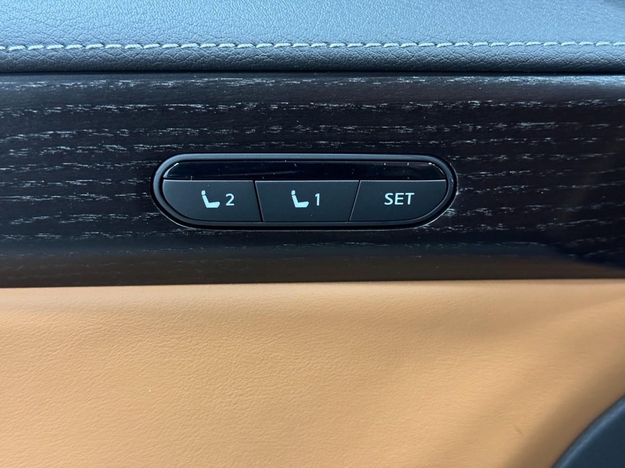 INFINITI QX60 Vehicle Full-screen Gallery Image 26