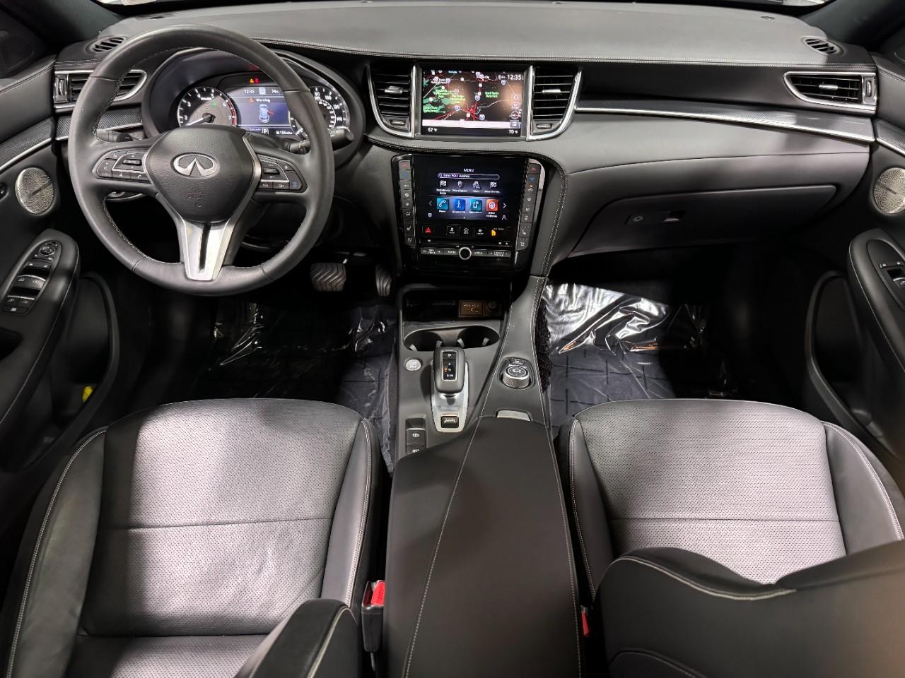 INFINITI QX50 Vehicle Full-screen Gallery Image 12