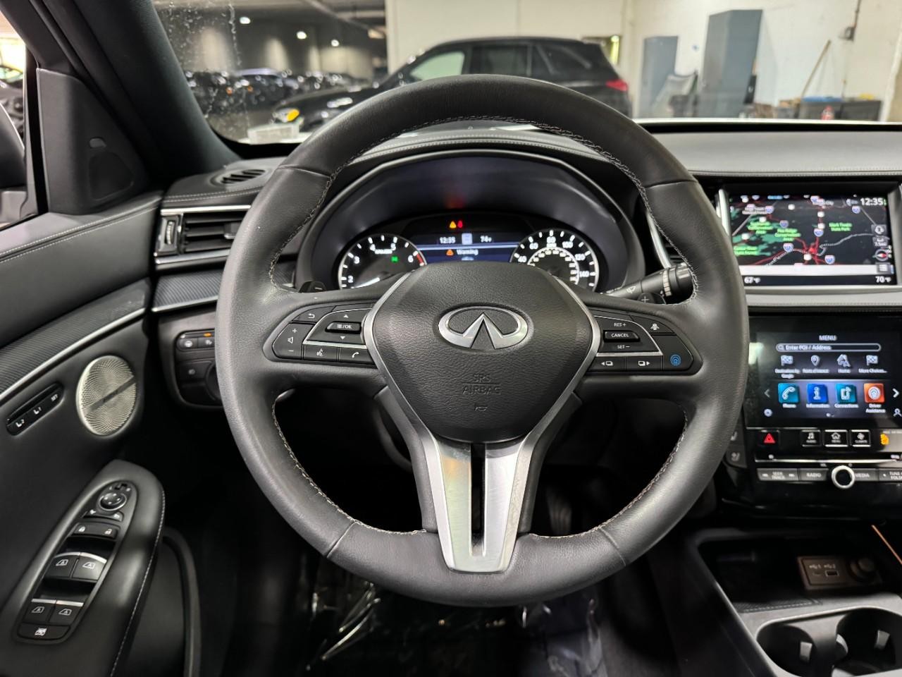 INFINITI QX50 Vehicle Full-screen Gallery Image 13